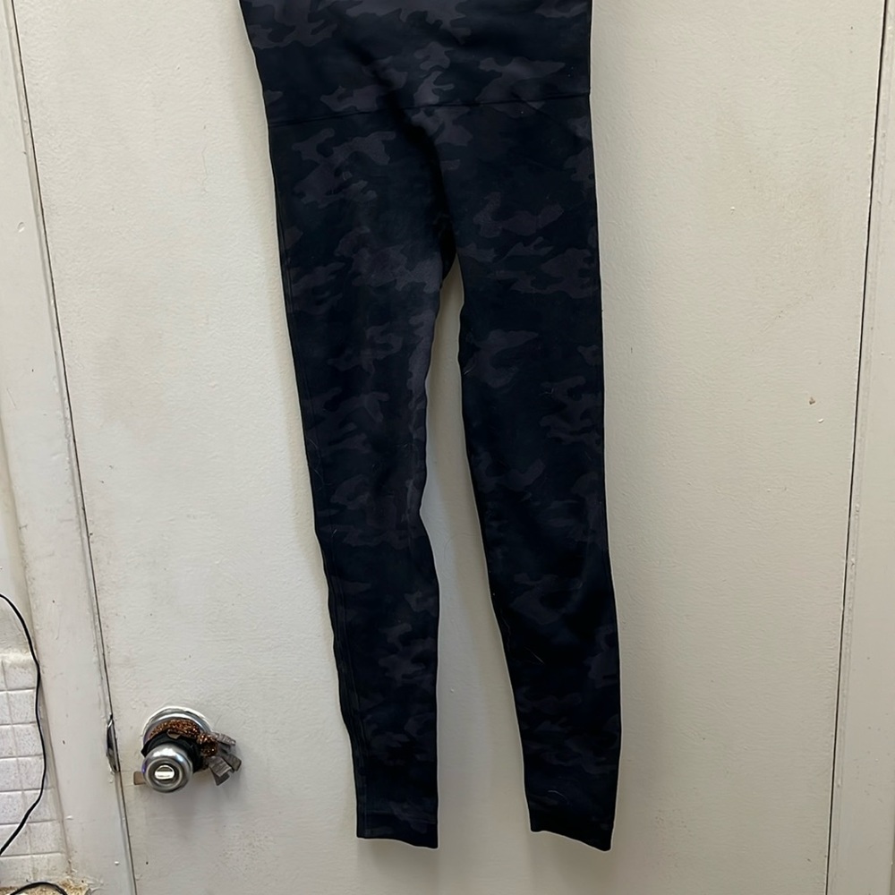 Spanks Camo leggings Full length size S/P